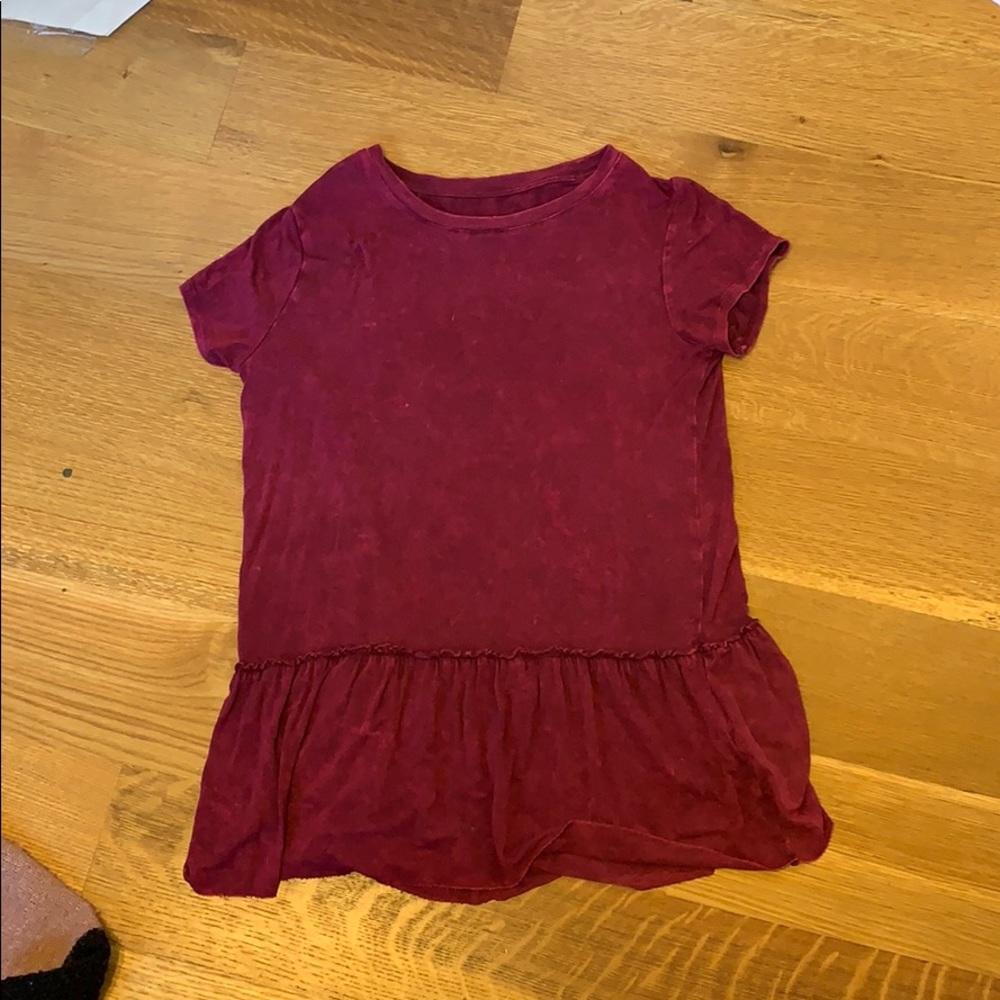 Red flounce tee
